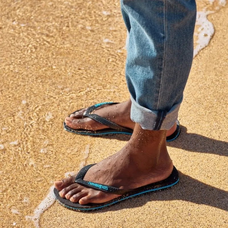 Rubber Logo Thong | Havaianas New