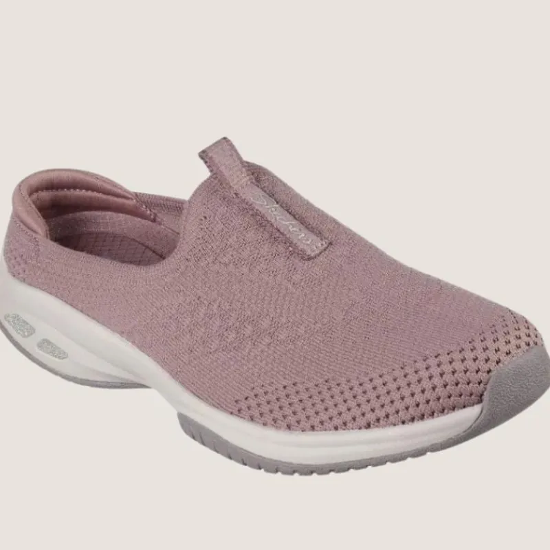 Commute Time - Snuggle Vibes | Skechers Hot